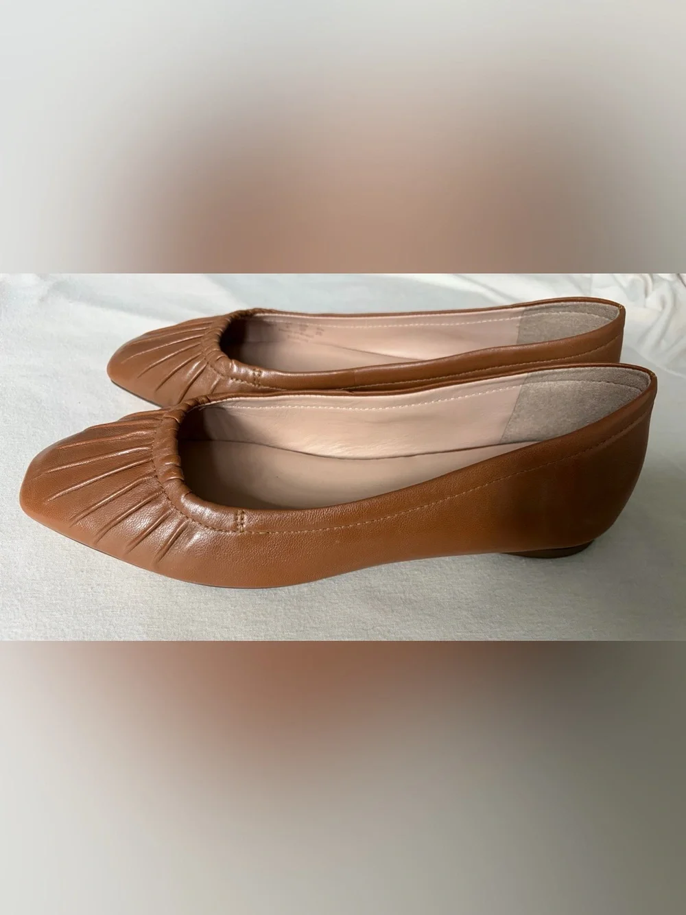 27 EDIT Naturalizer Tan Pleated Leather Square-Toe Flats